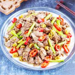 Mongolian Beef vs Szechuan Beef vs Hunan Beef | What's the Difference? 